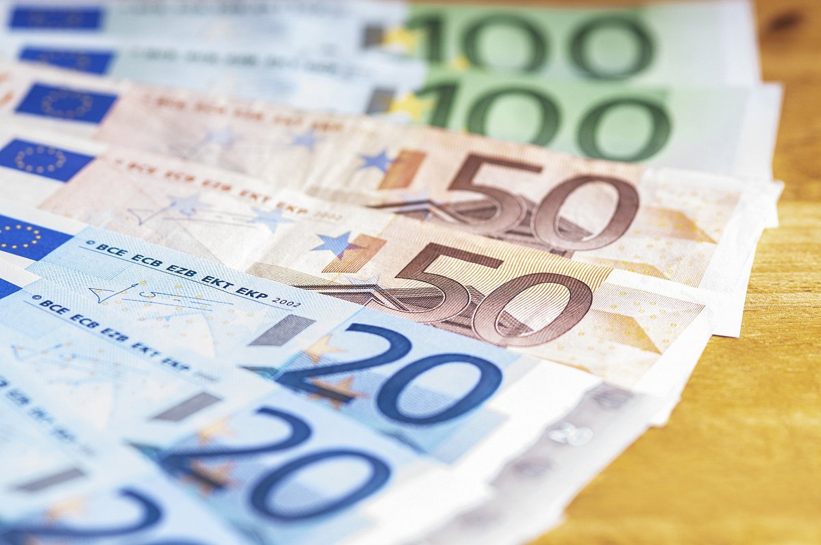 Банкноты евро. Иллюстративное фото