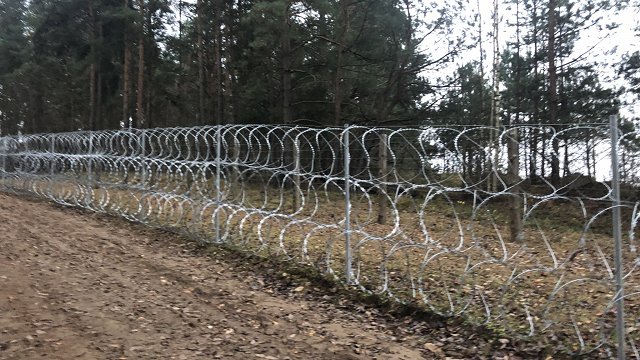 Robežsardzes vadītājs: Dienesti gatavi atvairīt lielu robežpārkāpēju skaitu uz robežas ar Baltkrieviju