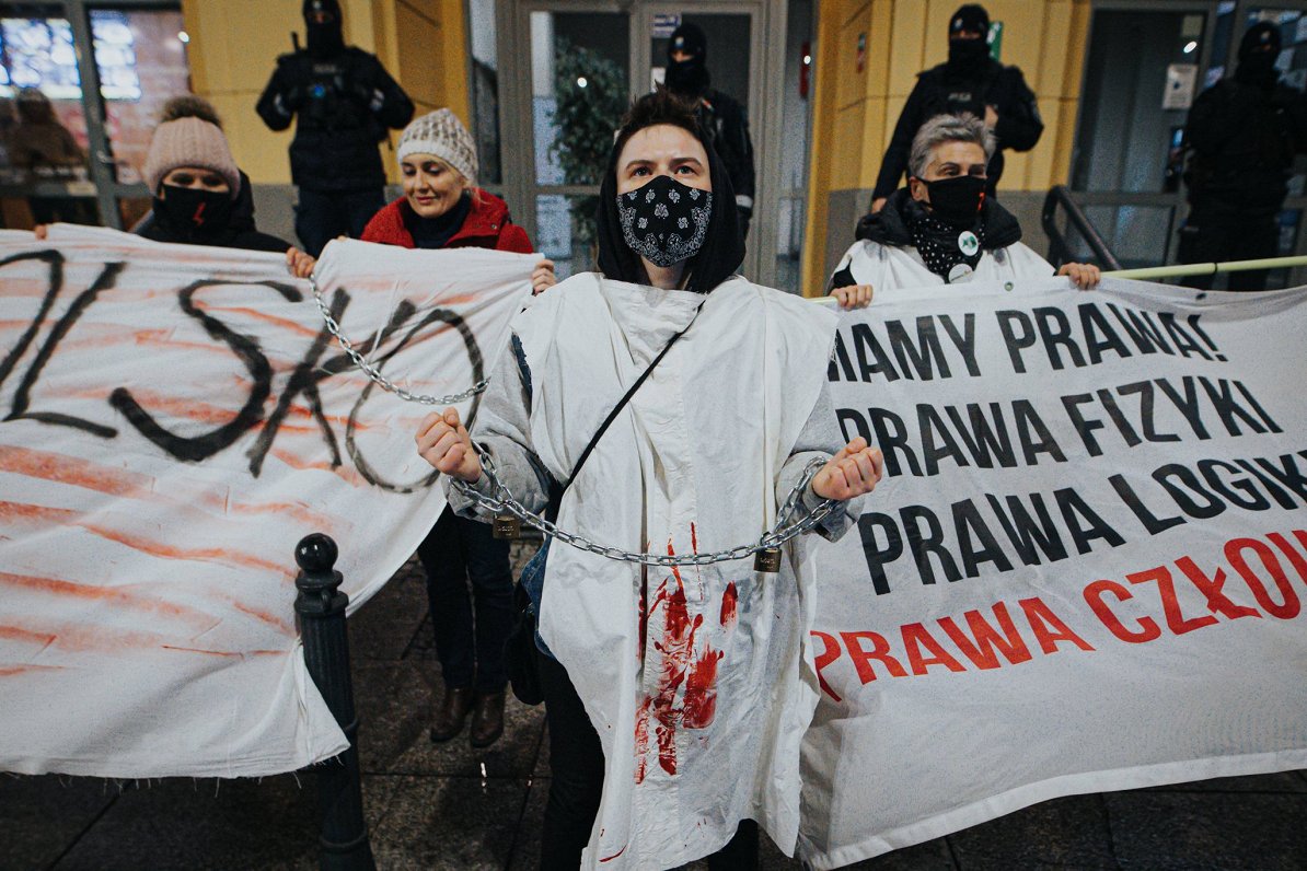 Demonstrācija Polijā pret aborta ierobežojumiem (01.12.2021)