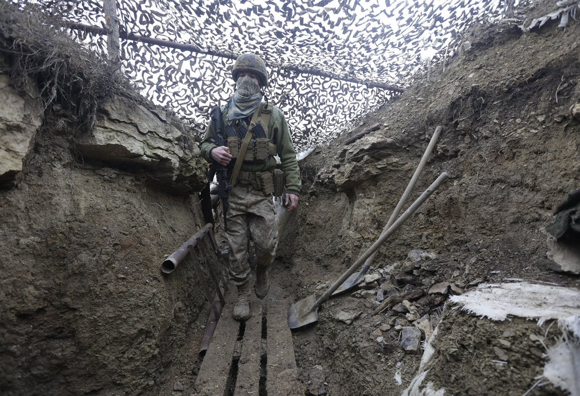 На позициях украинских войск в Донецкой области.