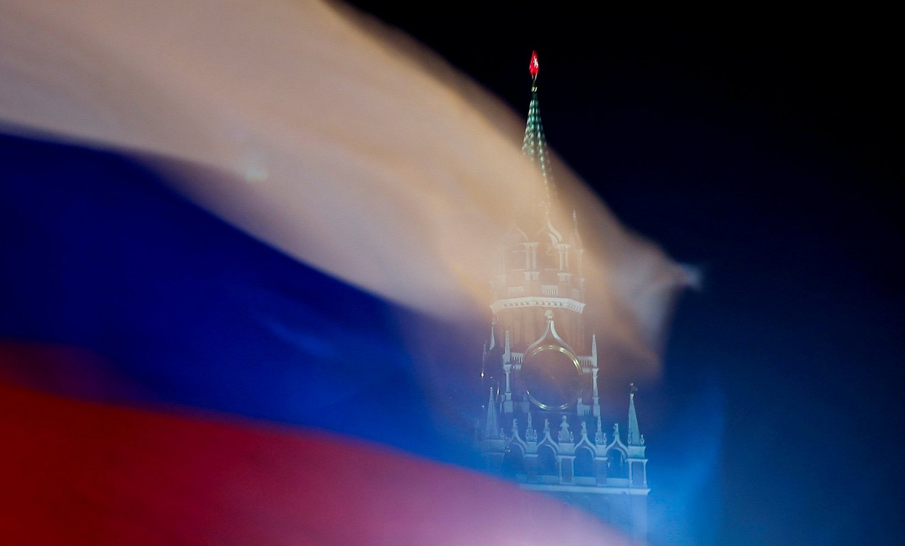 Krievijas karogs un Kremlis