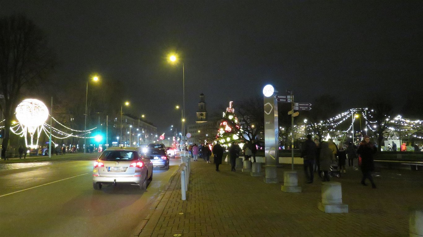 Освещение улиц в Лиепае, декабрь 2021