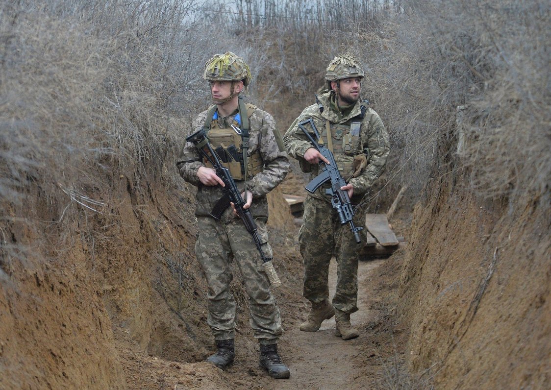 Ukraiņu karavīri pierobežas postenī. 2021. gada decembris.