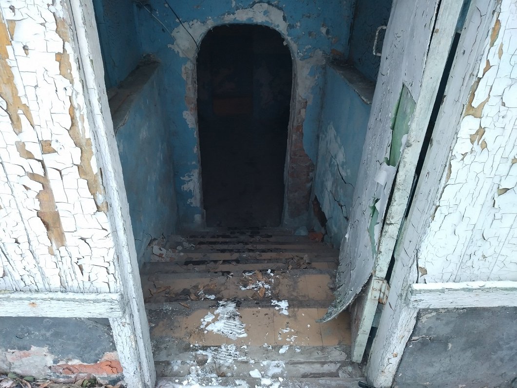 Bijušās milicijas ēkas pagrabs - ieslodzījuma vieta Družkivkā