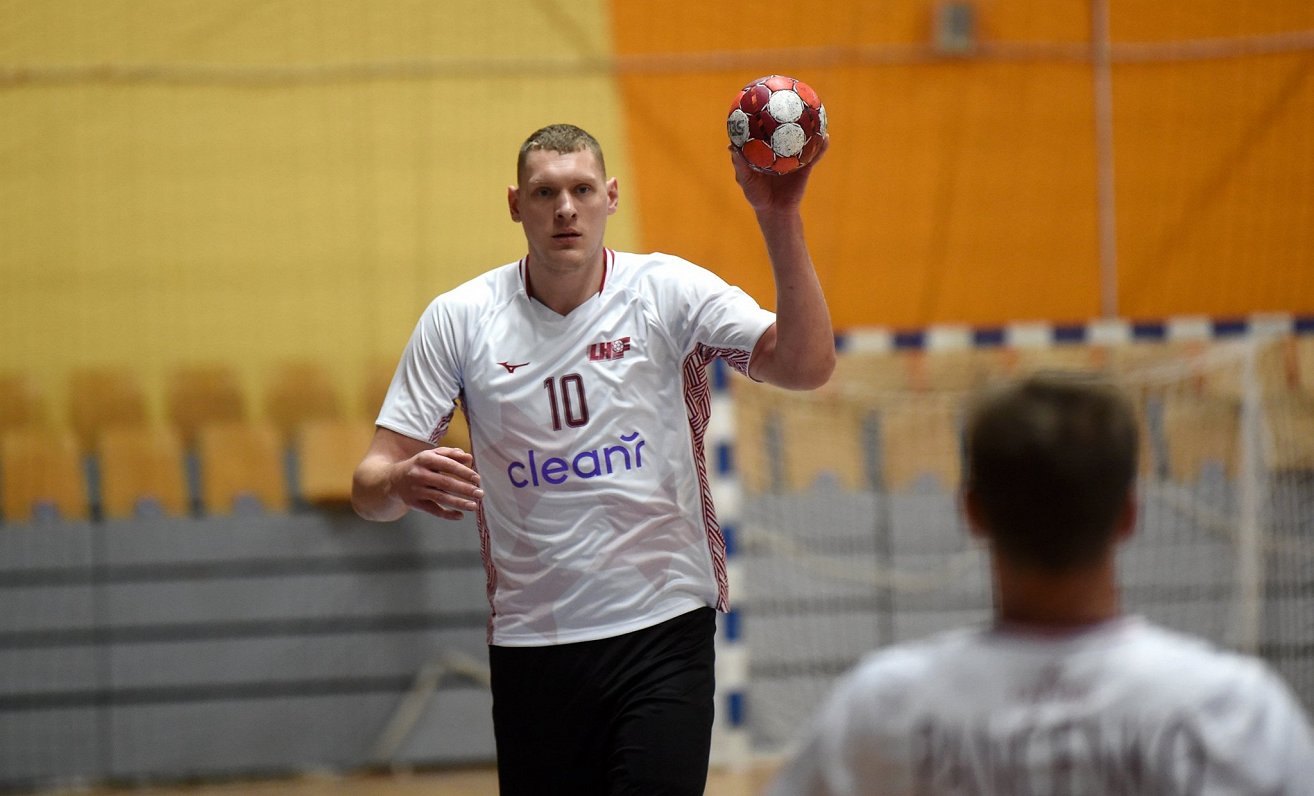 Latvijas vīriešu handbola izlase Rīgas domes kausa finālā