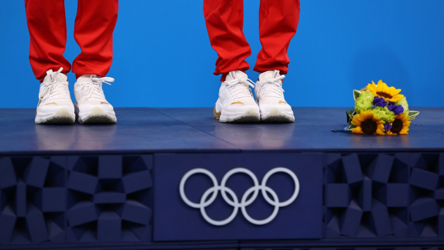 Tokijas olimpisko spēļu goda pjedestālus saņems Japānas medaļnieku skolas