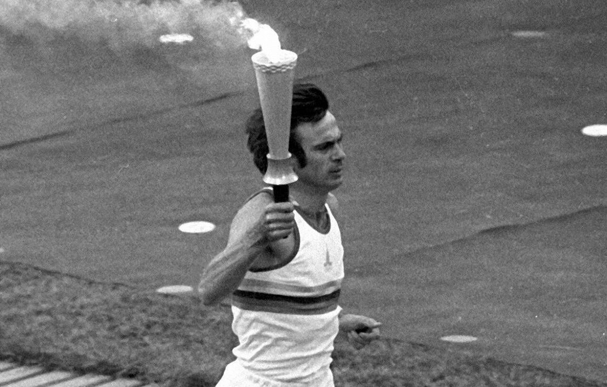 Viktors Saņejevs 1980.gada Maskavas olimpisko spēļu atklāšanā