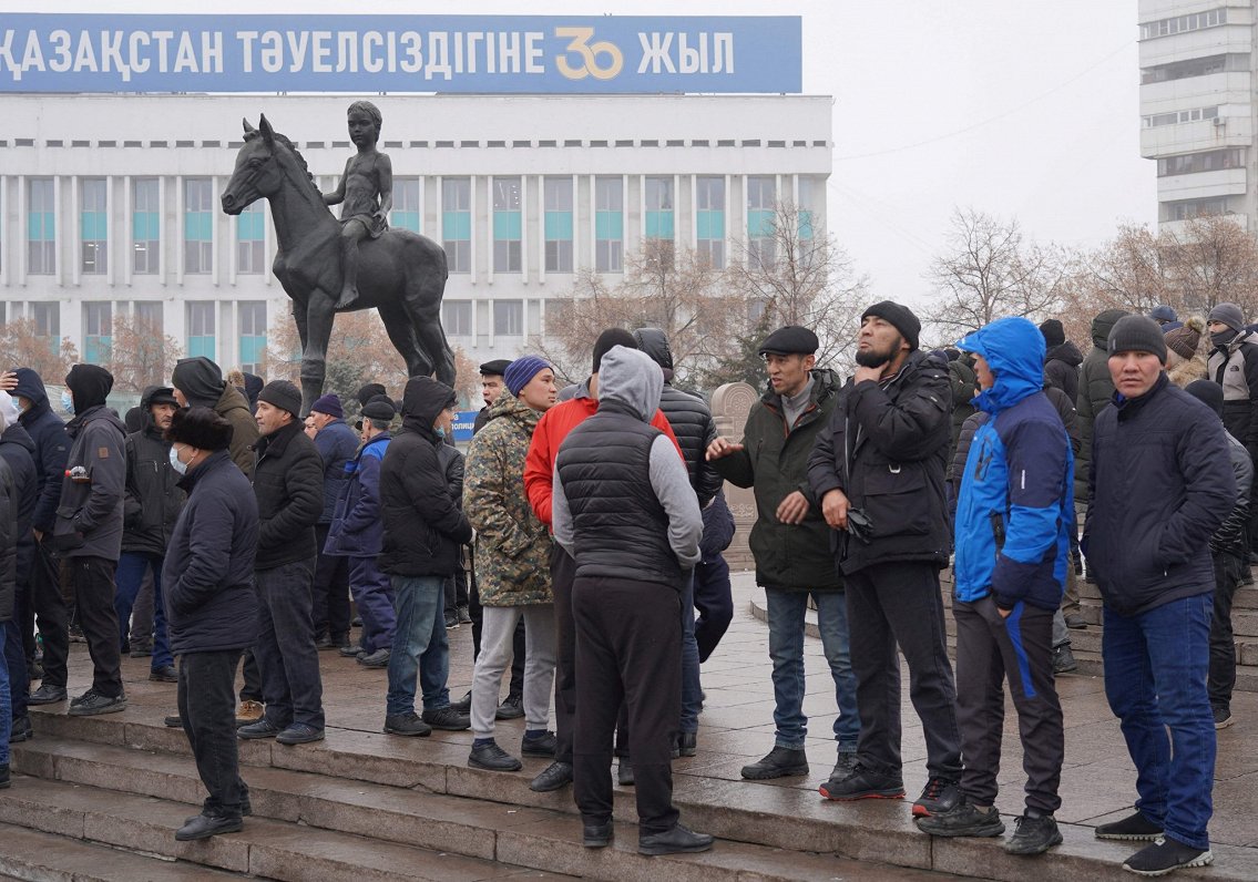 Protestētāji pulcējušies Kazahstānas lielpilsētas Almati centrā
