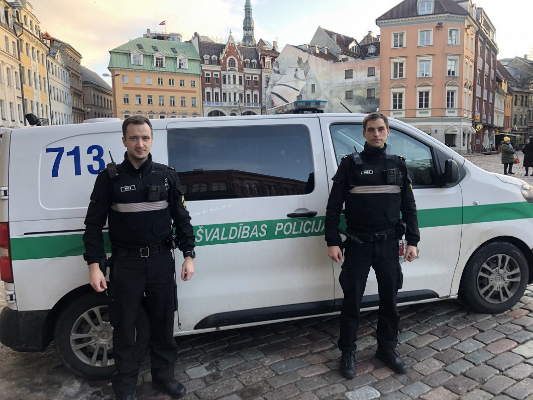 Rīgas pašvaldības policijas darbinieki, 2022.gada janvāris.