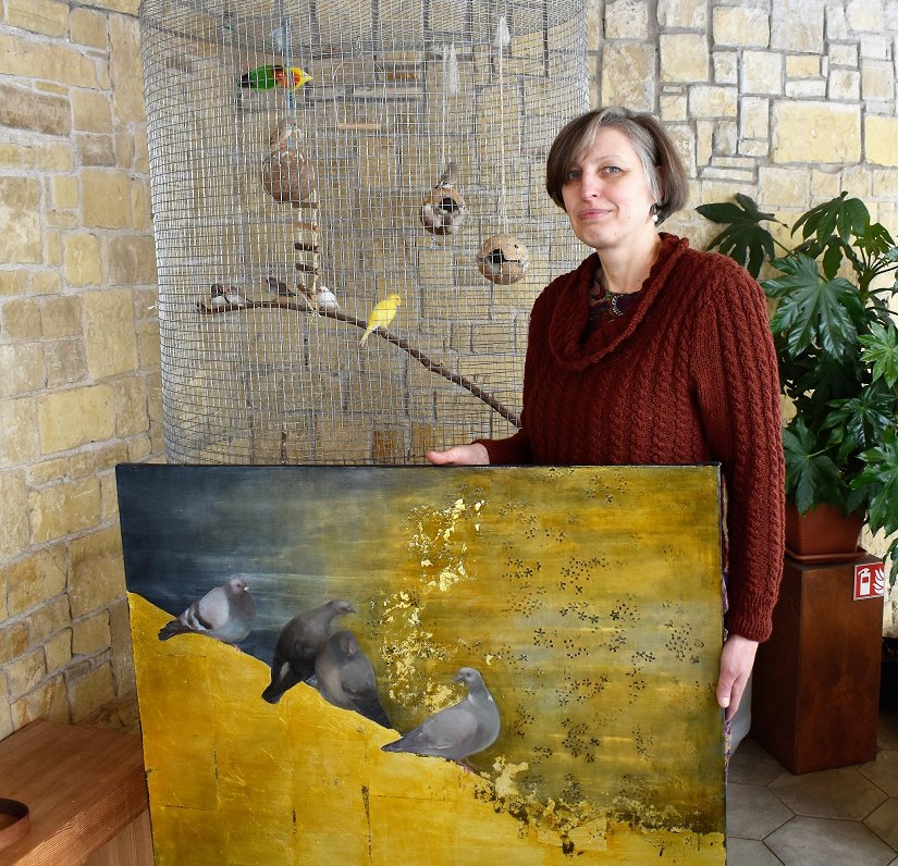 Bird painter Ineta Freidenfelde