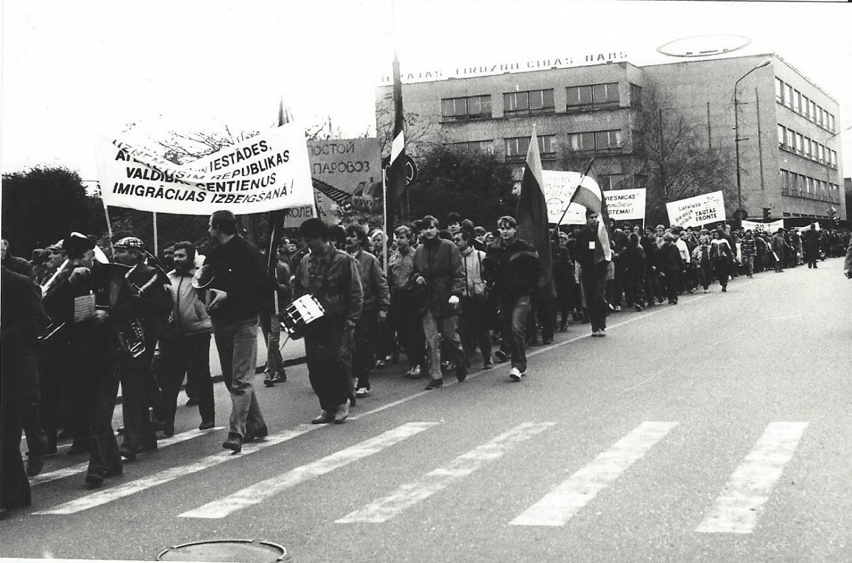 1988. gada 26. novembris Liepāja, Rožu laukums, mītiņš “Par tiesisku valsti”