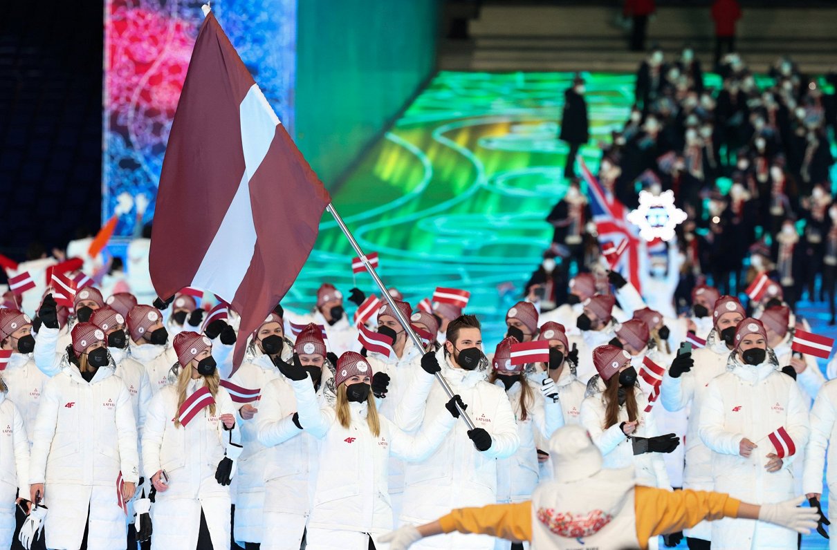 Latvija atklāšanas ceremonijā