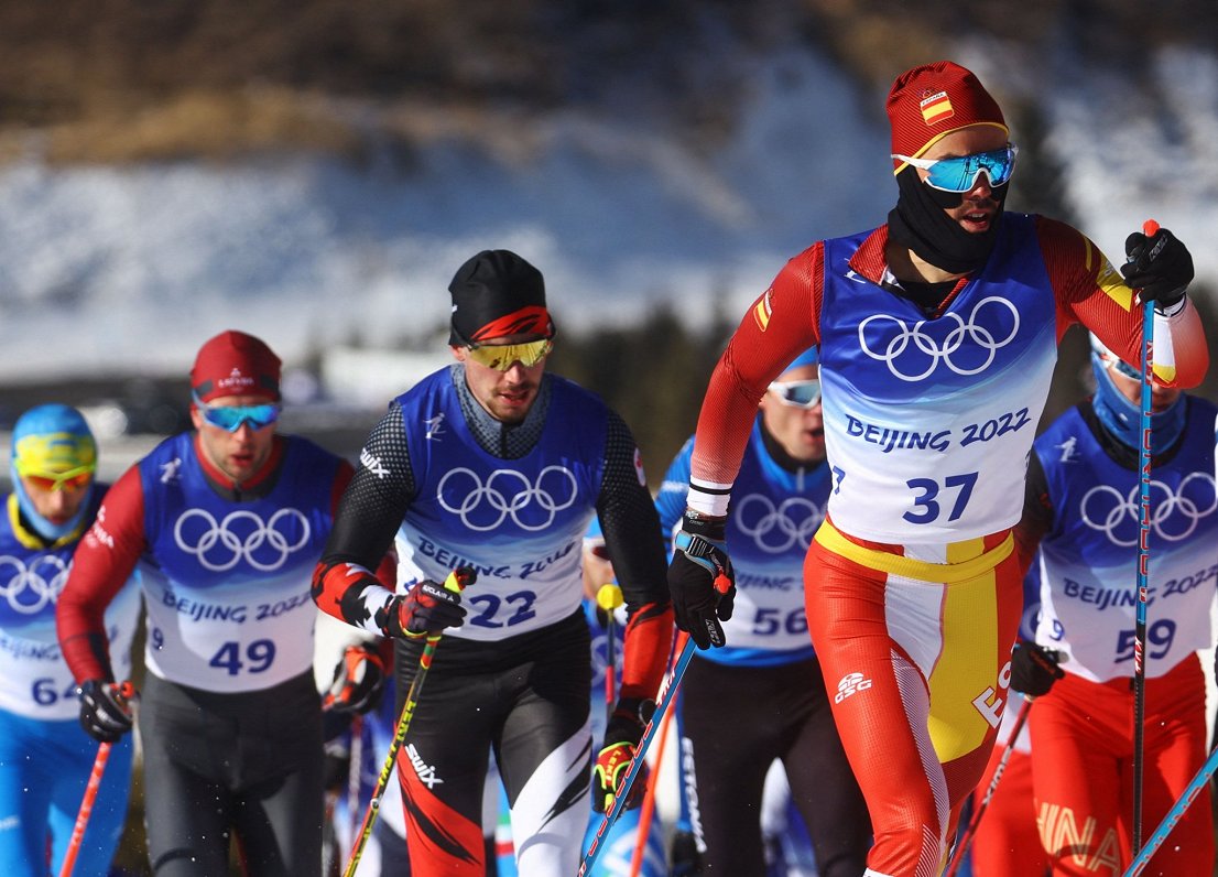 Raimo Vīgants (#49) olimpisko spēļu skiatlona distancē