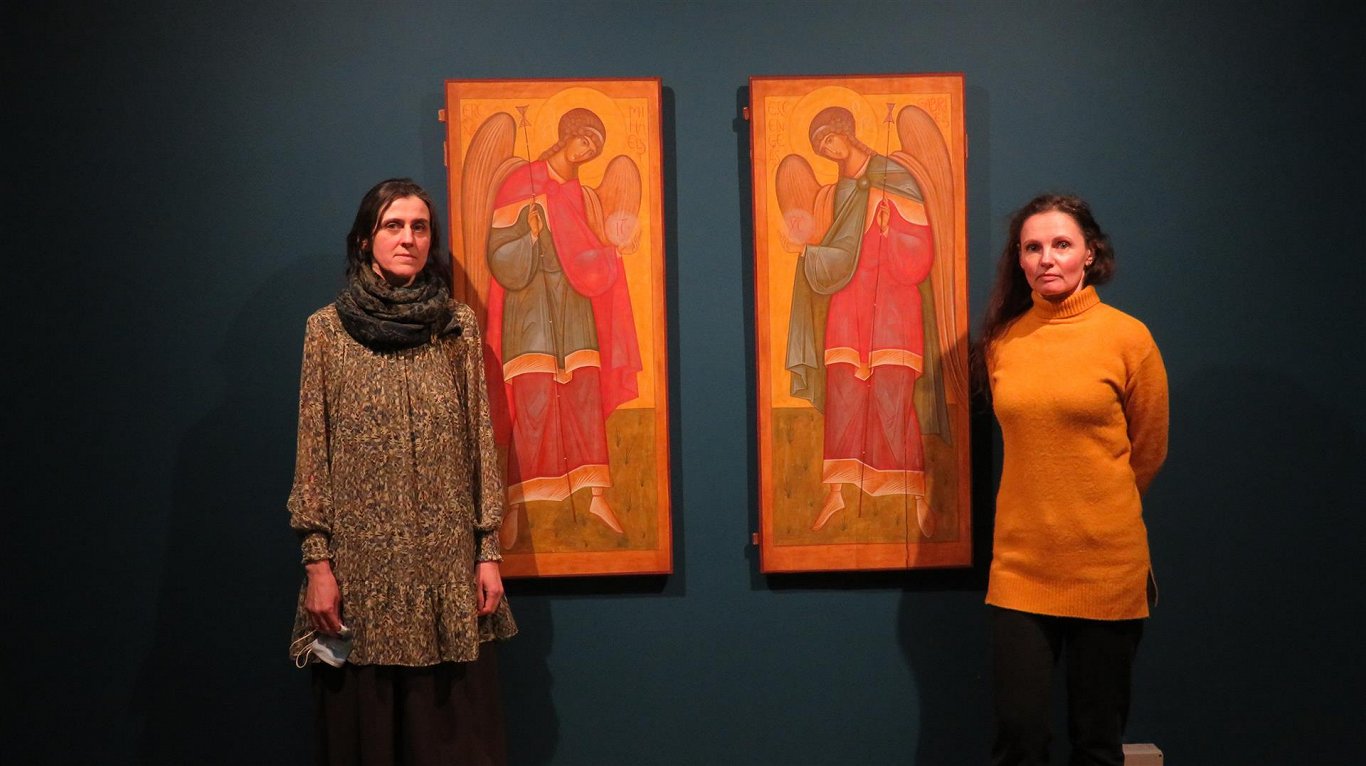 Эвия Рудзите (слева) и Анна Зандберга-Шенке провели лекцию и мастер-класс об иконографии в Лиепайско...