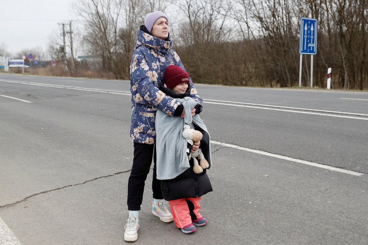 Украинские беженцы. Венгрия, КПП «Берегшурань» на границе с Украиной, 26.02.2022