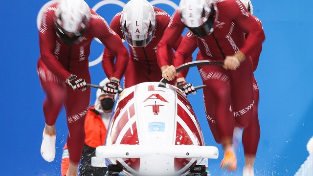 Latvijas bobsleja četrinieks: Olimpiskajās spēlēs izdarījām visu, ko varējām