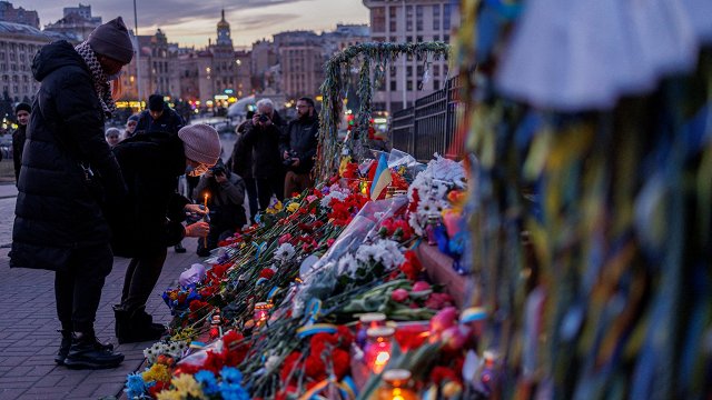 REPORTĀŽA: Sāpes nepazūd – Kijevā piemin Maidanā kritušos