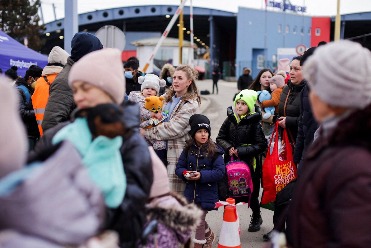 Ukrainas kara bēgļi uz Slovākijas robežas. 2022. gada 1. marts.