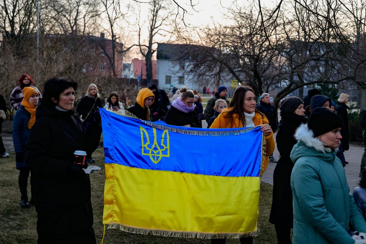 Liepājā mītiņā pauž atbalstu Ukrainai (02.03.2022.)