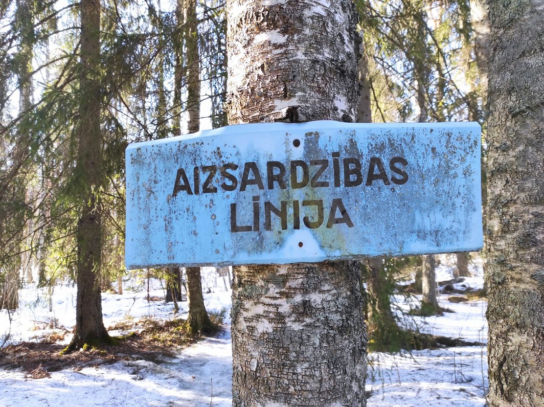 Latvijas nacionālo partizānu nometne un cīņu piemiņas vieta Stompaku purvā.
