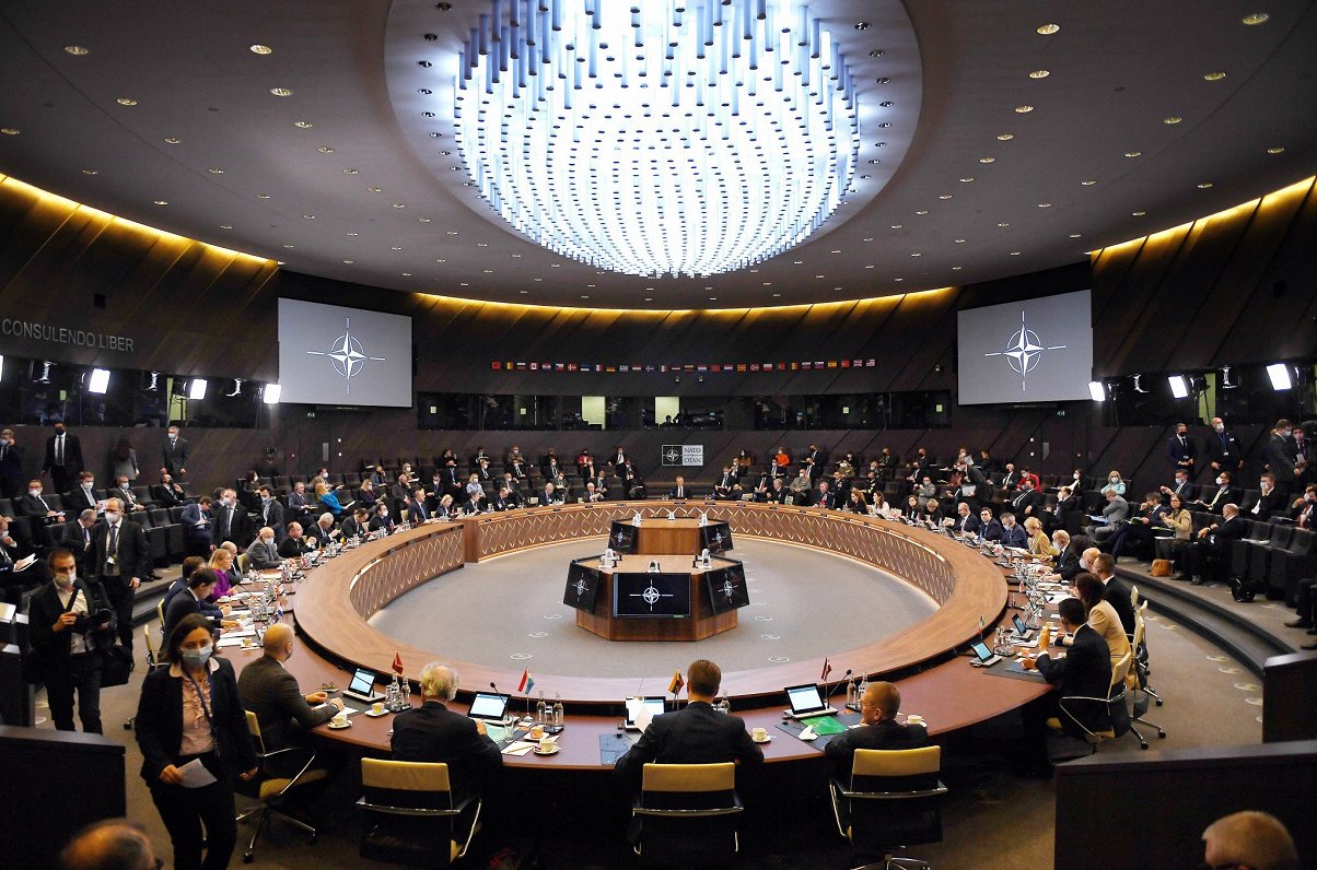 NATO ārkārtas sēde. 2022. gada 4. marts.