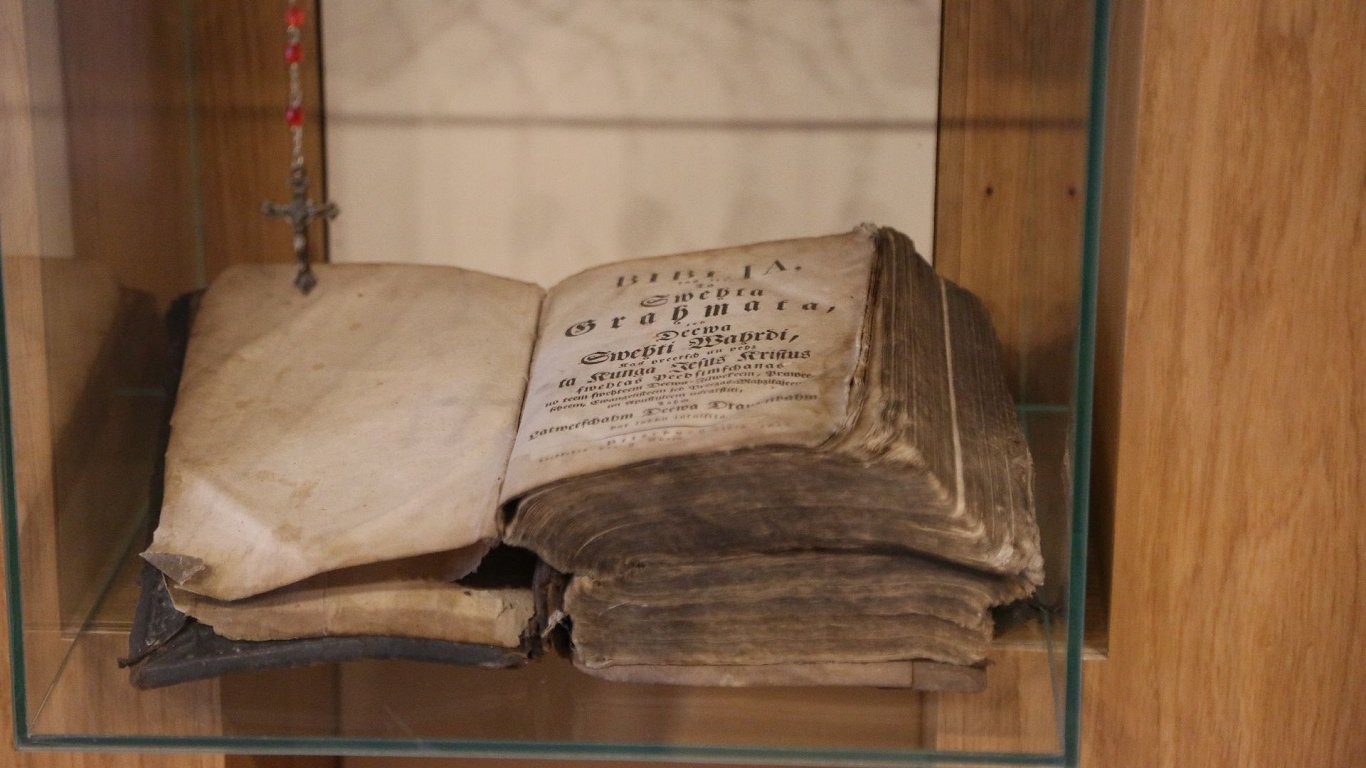 Старинная Библия. Выставка сакрального наследия в Ваболе