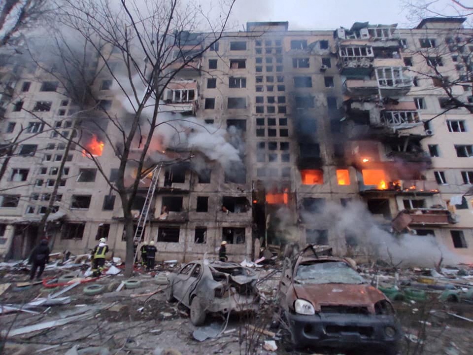 Krievijas uzbrukumā skartā ēka Kijivā, 14.03.2022.