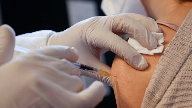До конца апреля Латвия получит еще 326 027 ковид-вакцин