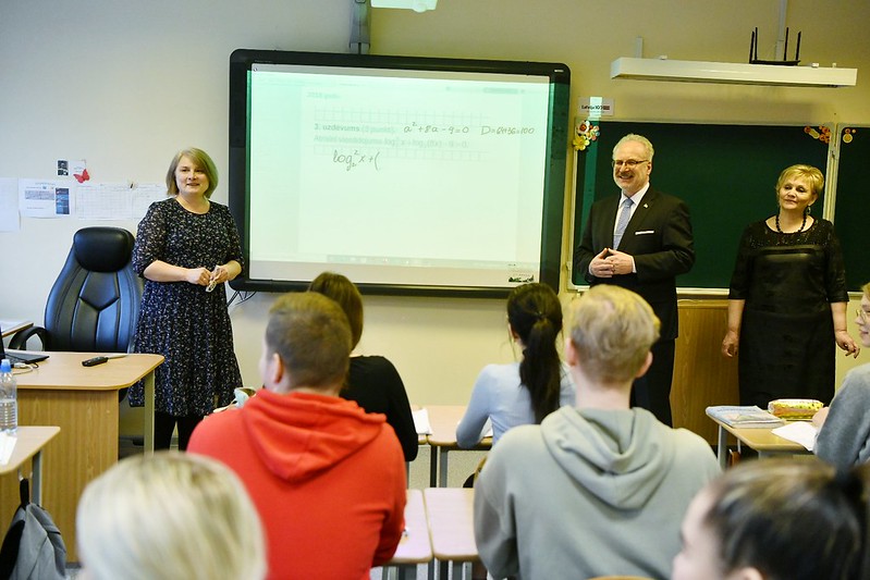 Valsts prezidents Egils Levits apmeklē Daugavpils 12. vidusskolu
