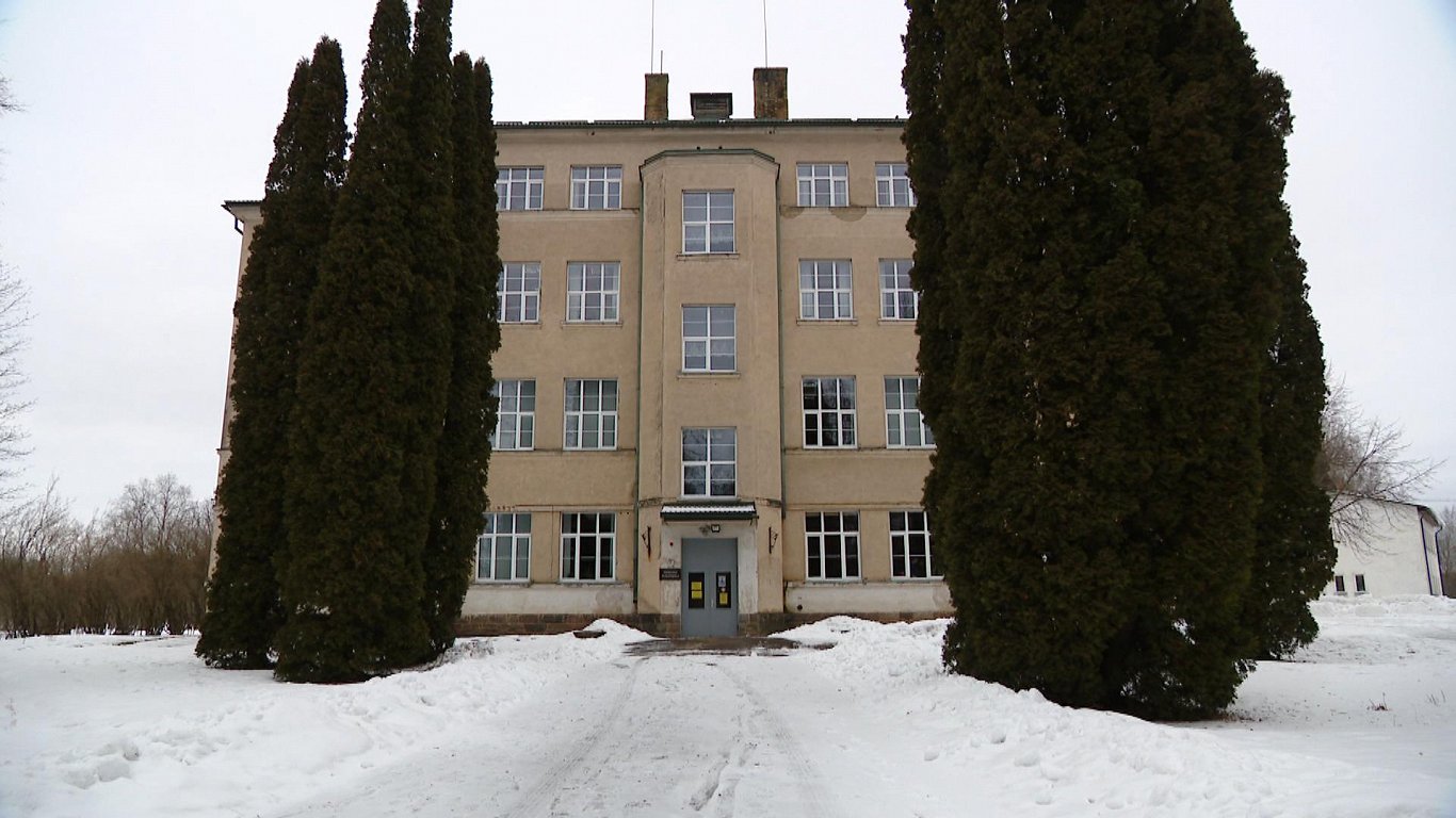 Pededzes pamatskola tika dibinata 1938.gadā.
