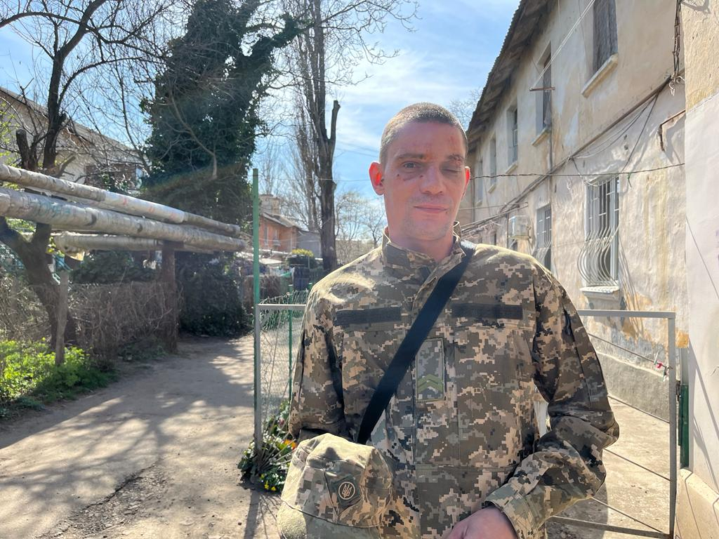 Ukrainas karavīrs Deniss Strašs