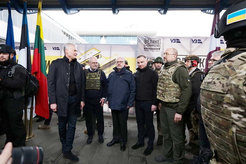 Latvijas valsts prezidents Egils Levits kopā ar Lietuvas, Igaunijas un Polijas līderiem viesojas Kij...