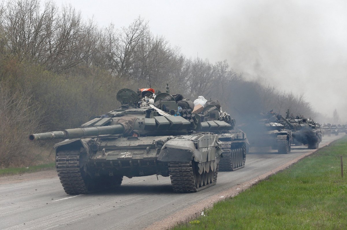 Российские танки рядом с Мариуполем. 17 апреля 2022 года