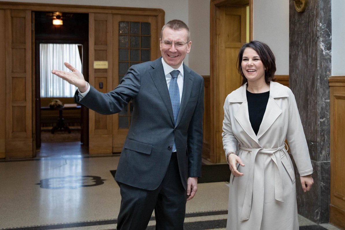 Latvijas ārlietu ministrs Edgars Rinkēvičs un Vācijas ārlietu ministre Annalēna Bērboka