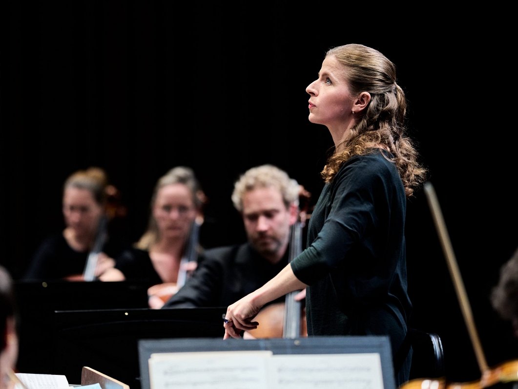 Kristiina Poska commences Principal Guest Conductor Tenure with Latvian  National Symphony Orchestra