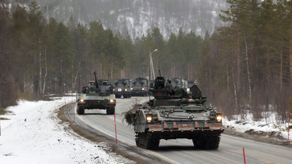 Zviedrijas armijas militārās mācības.