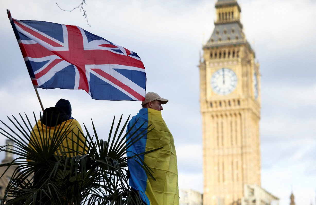 Protesta akcija Ukrainas atbalstam Londonā.