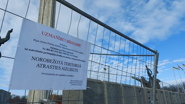 Памятник построен основательно, расходы на демонтаж зависят от технологического процесса — вице-мэр Риги