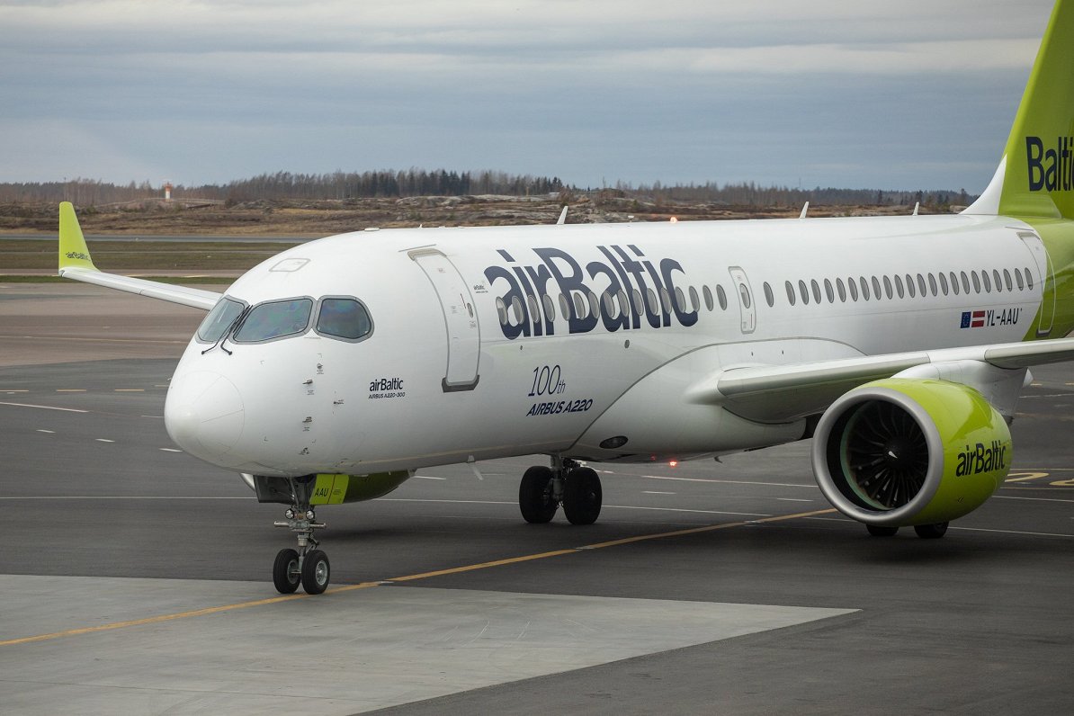 Lietuvas tiesa noraida bankrotējušās aviokompānijas prasību pret airBaltic / Raksts