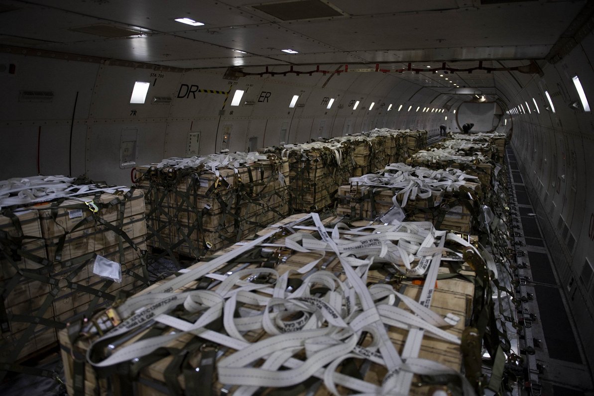 ASV militārā krava ceļā uz Ukrainu.