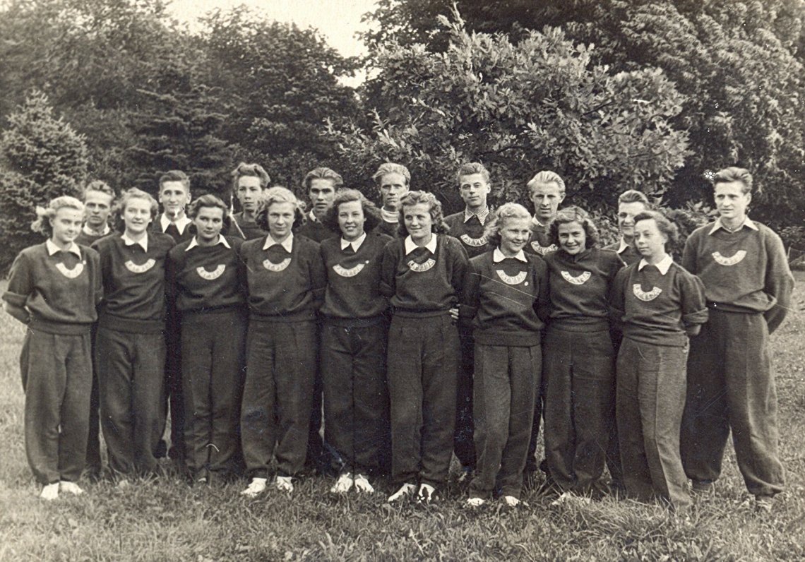 Vissavienības jauniešu 10 pilsētu turnīra dalībnieki no Latvijas (1948)