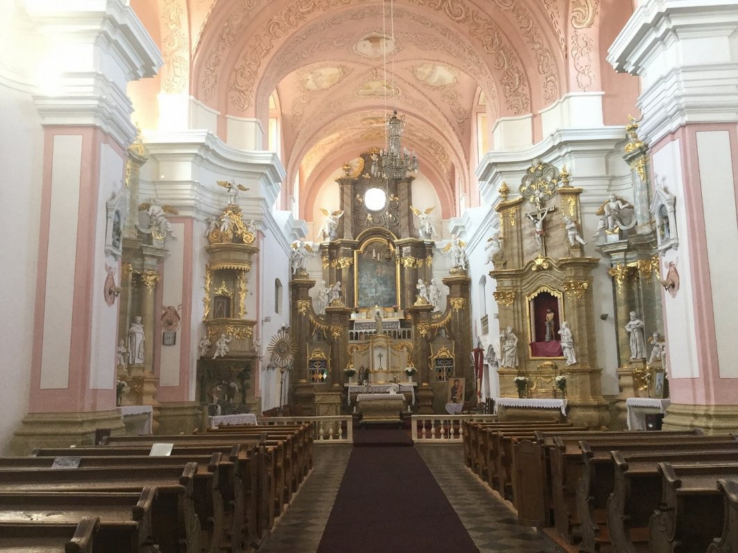 Pasienes Svētā Dominika Romas katoļu baznīcas altāris