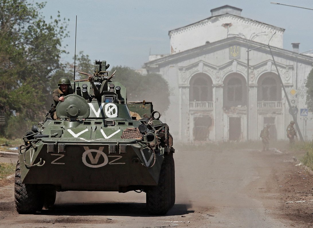 Krievijas armijas bruņuauto Popasnā, Luhanskas apgabalā.