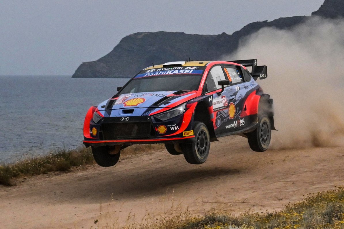 Ots Tanaks 2022. gada Sardīnijas WRC posmā.