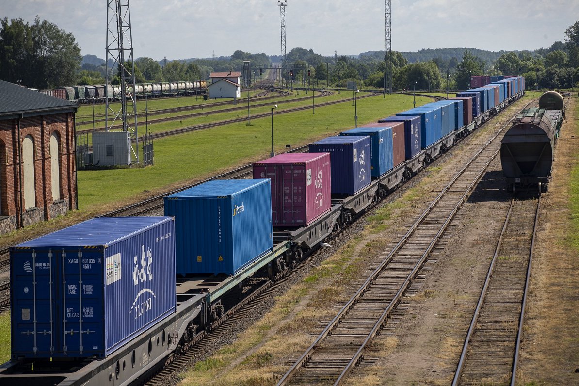 Lietuva ierobežojusi Krievijas preču tranzītu uz Kaļiņingradas apgabalu