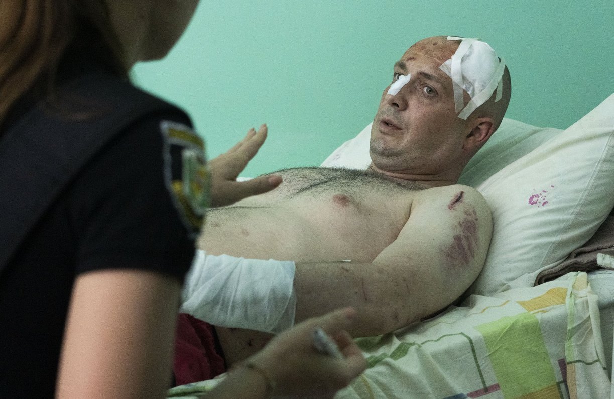 Vīrietis ievainots Krievijas raķešu uzbrukumā Ukrainas pilsētai Kremenčukai
