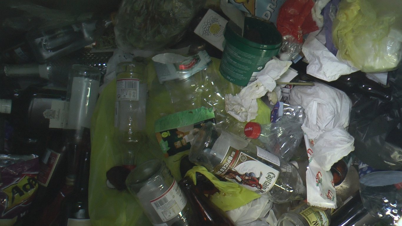 Atkritumu šķirošanas konteineri Olaines novadā, 2022.gada jūnijs.