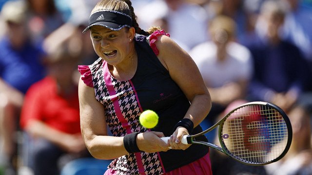 Tenisiste Ostapenko sasniedz Īstbornas turnīra finālu