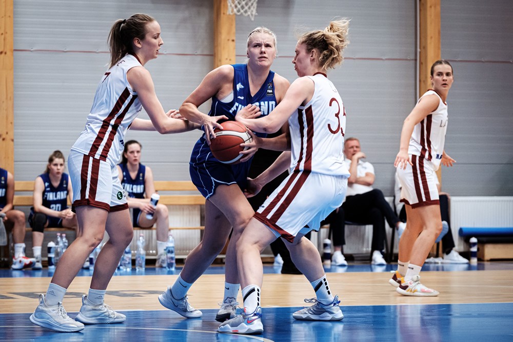Latvijas un Somijas spēle U-20 Eiropas basketbola čempionātā sievietēm