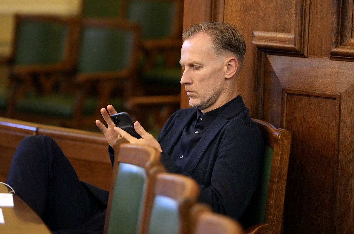 Saeimas deputāts Aldis Gobzems Saeimas pavasara sesijas noslēguma sēdes laikā.